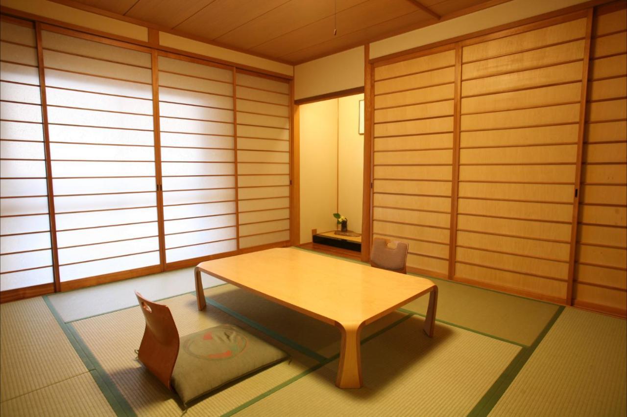 Yubaraonsen Yubaranoyado Komeya Maniwa Extérieur photo