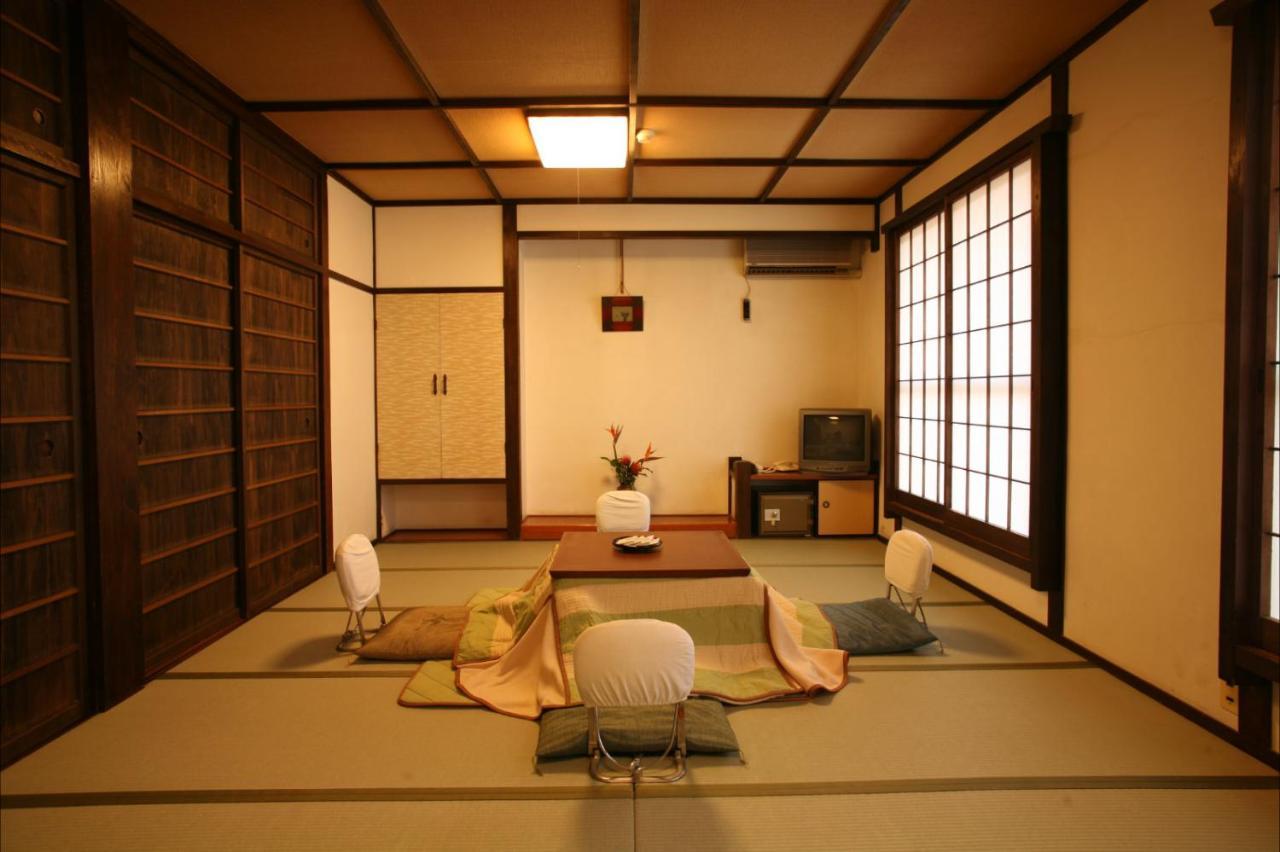 Yubaraonsen Yubaranoyado Komeya Maniwa Extérieur photo